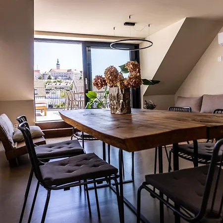 Rodinny Apartman S Vyhledem Na Zamek Mikulov Exterior photo